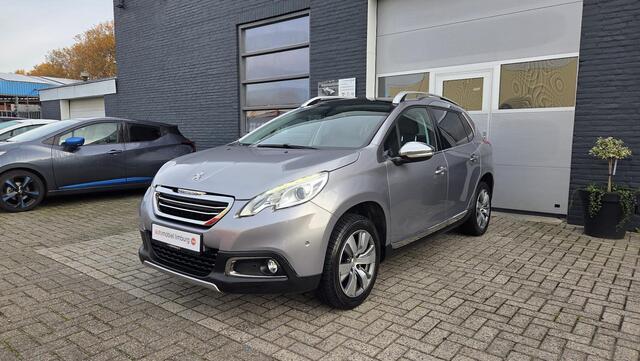 Peugeot 2008 1.2 PureTech Allure | NAVIAGTIE | PARKEERPAKKET | PANORAMADAK | VOLLEDIGE ONDERHOUDSHISTORIE