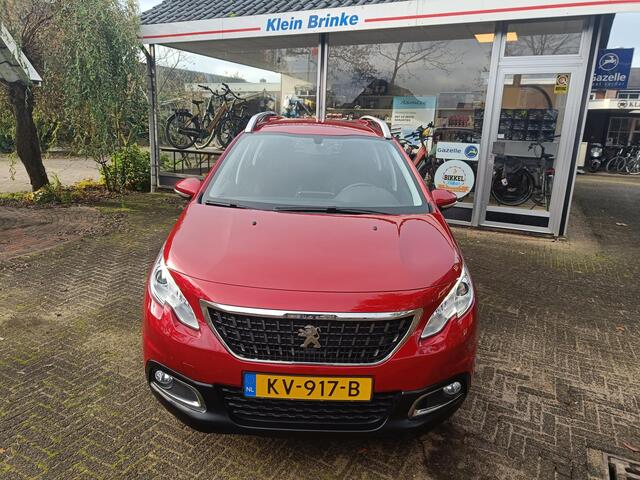 Peugeot 2008 1.2 PureTech Blue Lion //Trekhaak//Navigatie+DAB