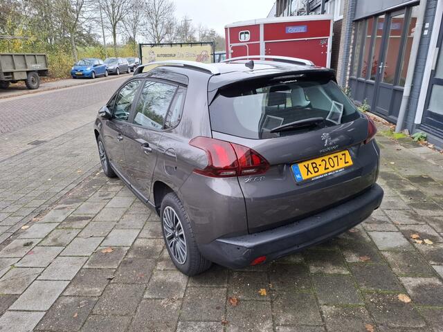 Peugeot 2008 1.2 PureT. Blue Lion