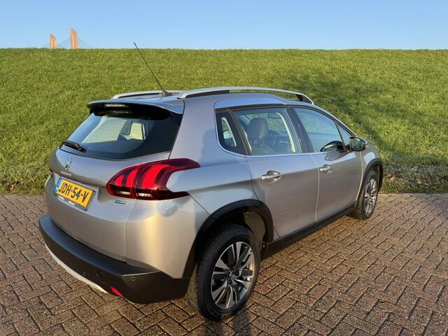 Peugeot 2008 1.2 PureTech Allure Navi | Apple Carplay | Camera | 16'' LMV
