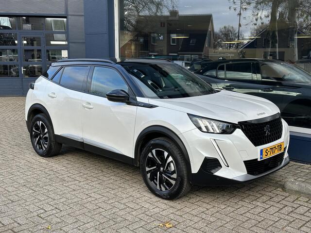 Peugeot 2008 1.2 Turbo GT 130pk Automaat 1e eigenaar | Stoelverwarming | Full Map Navigatie | Apple Carplay | Trekhaak | Full Led Koplampen | Keyless Entry | Parkeersensoren Rondom | Parelmoer Wit Metallic.