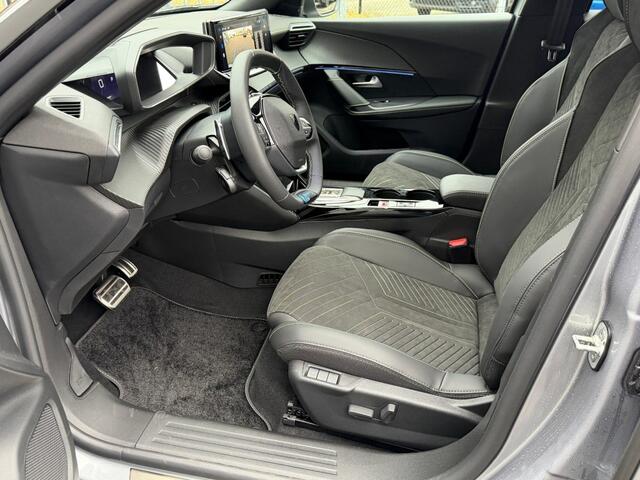 Peugeot 2008 HYBRID 145 GT Alcantara