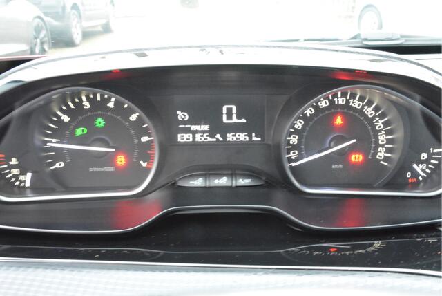 Peugeot 2008 1.2 PureTech Blue Lion Trekhaak Airco Navigatie