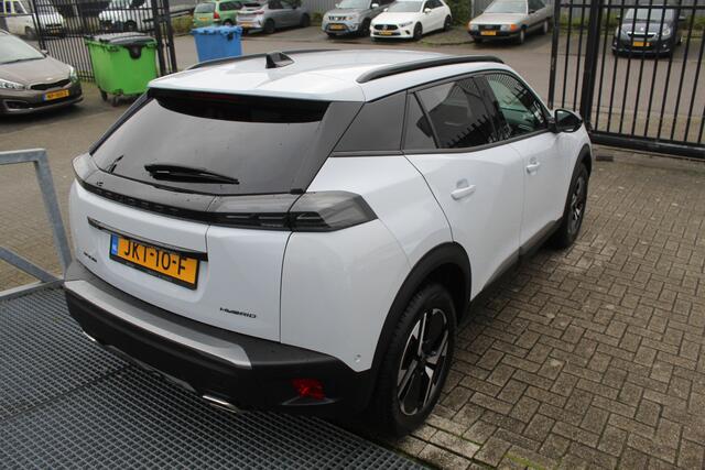 Peugeot 2008 1.2 Hybrid Allure Camera v+a/Lane assist/Parkeersensoren v+a/Keyless/Cruise control/Climate control/Dode hoek sensor