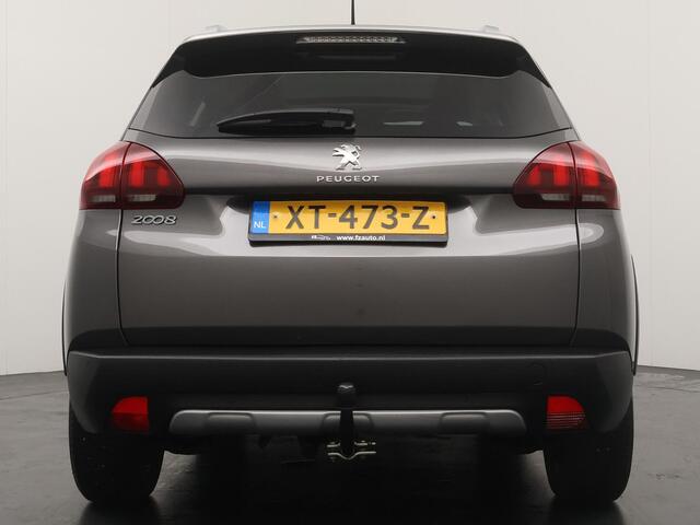 Peugeot 2008 1.2 PureTech GT-line - Navigatie - Panoramadak - Trekhaak - Climate Control