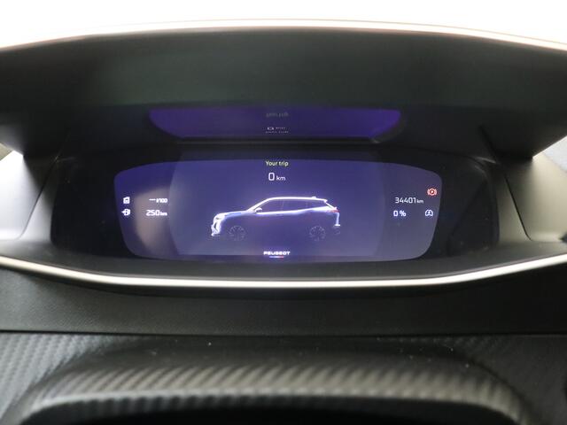 Peugeot 2008 1.2 Hybrid 136 GT