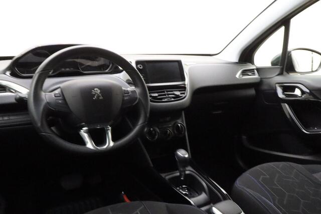 Peugeot 2008 1.2 PureTech Signature 130 PK | Automaat | Airco | Cruise Control | Parkeersensor | Licht Metalen Velgen | Navigatie | Stuurwielbediening | Bluetooth | 1e eigenaar