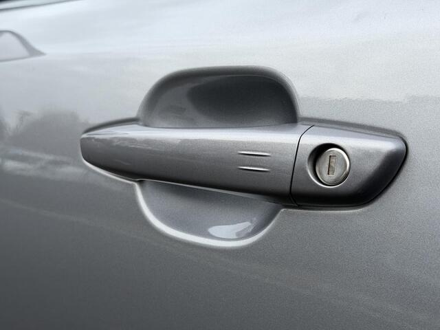 Peugeot 2008 GT 1.2 Hybrid 136PK e-DCS6 Automaat Navigatie, Achteruitrijcamera, Keyless, Parkeersensoren, Adaptieve Cruise Control, Apple Carplay, Android Auto