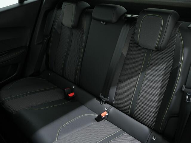 Peugeot 2008 1.2 HYBRID 136PK E-DCS6 GT | Navi | Cruise Adaptief | 360 camera .