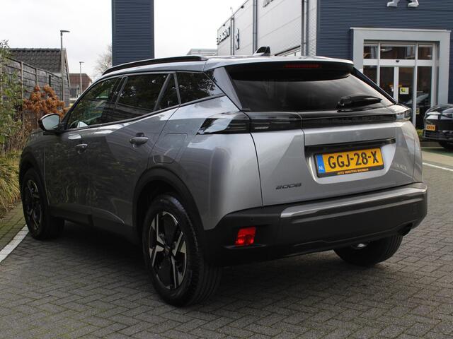 Peugeot 2008 Allure 1.2 PureTech 100PK Navigatie, Achteruitrijcamera, Parkeersensoren, Apple Carplay, Android Auto, Lichtmetalen velgen