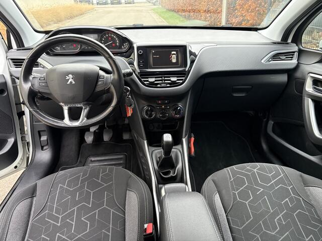 Peugeot 2008 1.2 PureTech Active / AIRCO / NAVI / CRUISE / 153dkm! NAP!