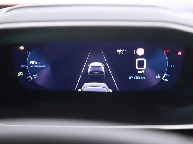 Peugeot 2008 1.2T 130PK Allure Trekhaak/Winterpakket/Ecc/Camera