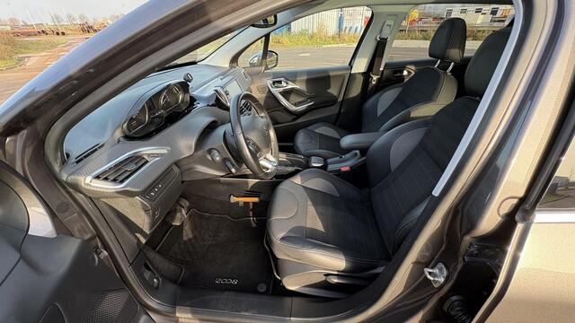 Peugeot 2008 1.2 PureTech Allure