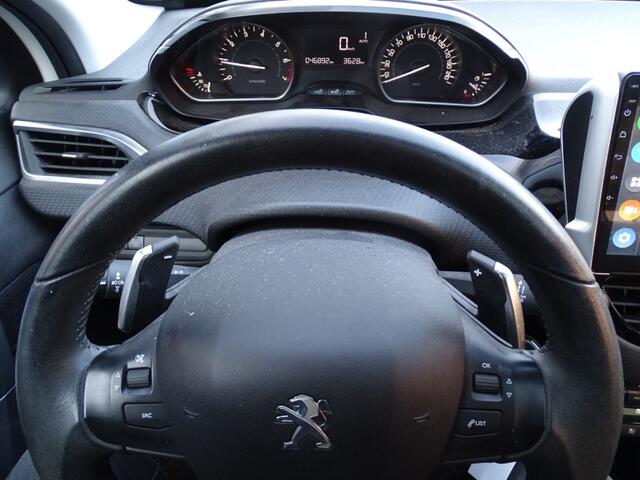 Peugeot 2008 1.2 PT BL EXE.-Automaat-46884 km-Navi-Clima-Media app-Blth
