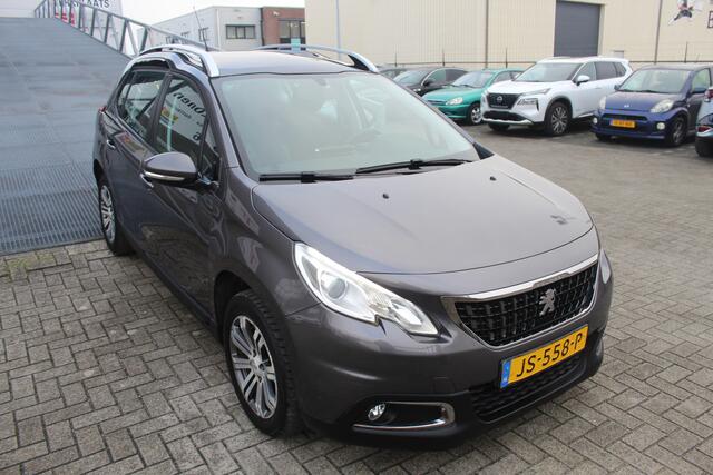 Peugeot 2008 1.2 AUTOMAAT Airco/Trekhaak/Navigatie/Cruise control/Parkeersensoren/Licht metalen velgen