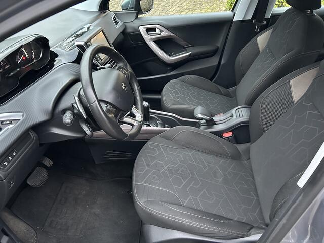 Peugeot 2008 1.2 PureTech Blue Lion