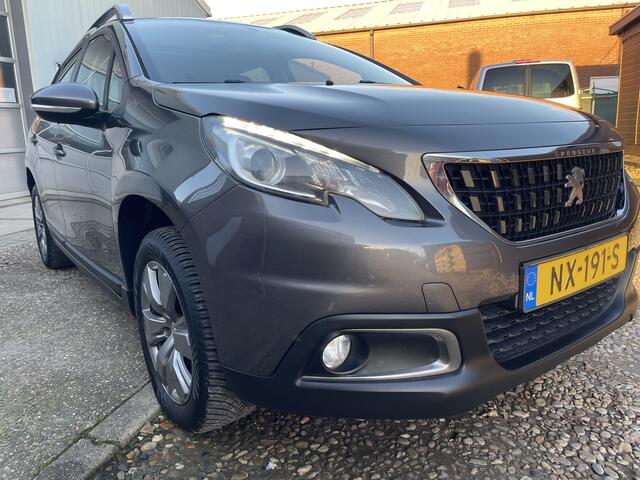 Peugeot 2008 1.2 PureTech Blue Lion Panoramadak, lichtmetalen velgen