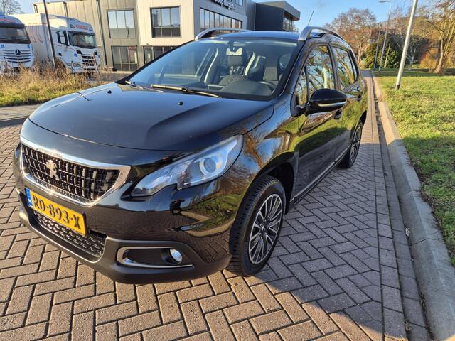 Peugeot 2008 1.2 PureT. Blue Lion