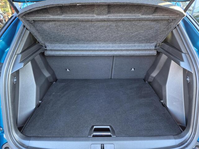 Peugeot 2008 1.2 Hybrid 145 GT | Nieuwstaat | Exclusieve uitvoering | HEV |