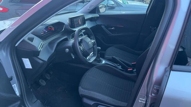 Peugeot 2008 1.2 PureTech Active CARPLAY / NAVI / AIRCO / PDC / BLUETOOTH / CRUISE / DAB+ / NL-AUTO