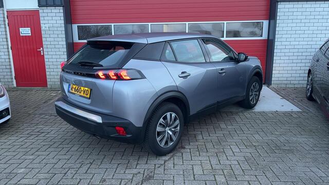 Peugeot 2008 1.2 PureTech Active CARPLAY / NAVI / AIRCO / PDC / BLUETOOTH / CRUISE / DAB+ / NL-AUTO