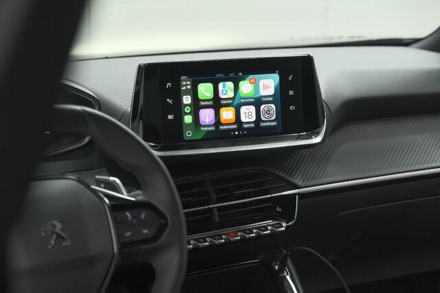 Peugeot 2008 PureTech 130 EAT8 Active Pack | Parkeersensoren | Apple CarPlay | Climate Control | Stoelverwarming