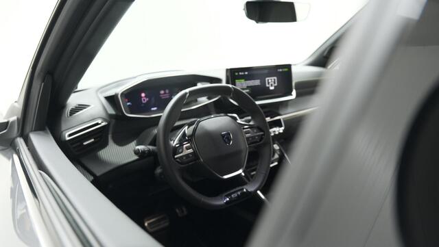 Peugeot 2008 PureTech 130 EAT8 GT | 360 Camera | Adaptieve Cruise Control | Dodehoekdetectie | Navigatie