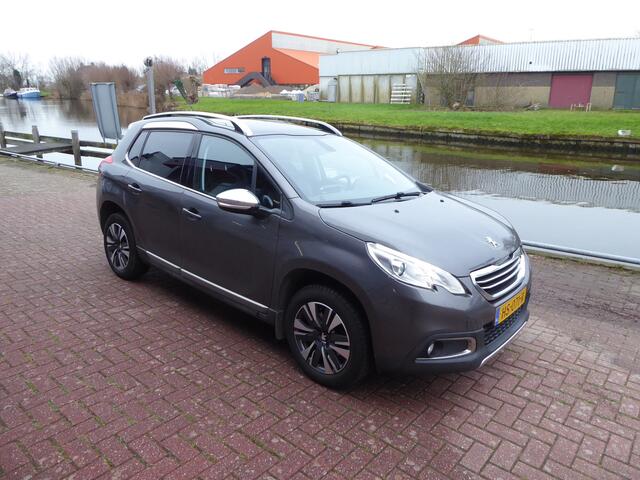 Peugeot 2008 1.2 PureTech Allure Automaat PANODAK, TREKH, NAVI, CLIMA, CRUISE, 1e EIG!!