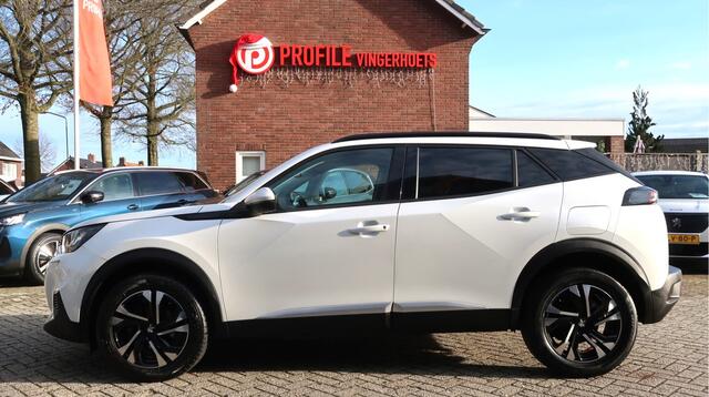 Peugeot 2008 130 Pk * AUTOMAAT * Allure Plaatje van een automobiel ! Vingerhoets; Vierde Generatie Eersteklas Service. Al meer dan 100 jaar een begrip in de Brabantse Kempen.