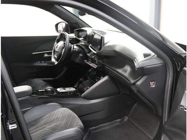 Peugeot 2008 1.2 130PK GT | 1ste eigenaar | AppleCarplay/Android Auto | Alcantara/LEER | 17"LMV | 360'Camera | AUTOMAAT | Keyless | Adaptive Cruise Control | Climate Control | Camera | FULL LED | Sfeerverlichting | Isofix | Privacy Glass |