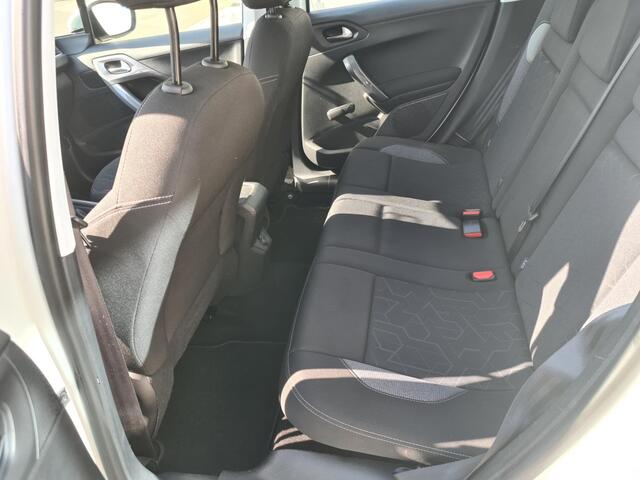 Peugeot 2008 1.2 PureTech Active