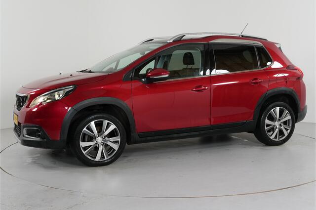 Peugeot 2008 1.2 PureTech Blue Lease Allure | Pano | Trekhaak | Camera | Navi | Cruise | Climate |