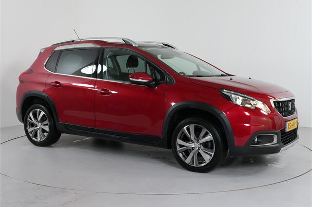 Peugeot 2008 1.2 PureTech Blue Lease Allure | Pano | Trekhaak | Camera | Navi | Cruise | Climate |