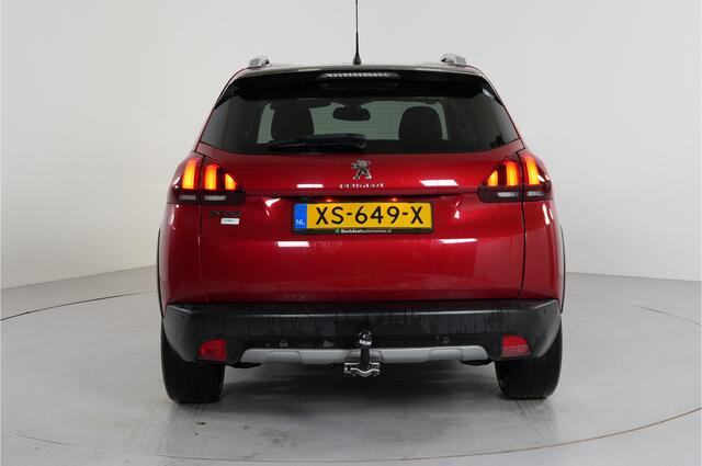 Peugeot 2008 1.2 PureTech Blue Lease Allure | Pano | Trekhaak | Camera | Navi | Cruise | Climate |