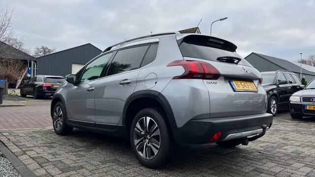 Peugeot 2008 1.2 Pure Tech GT line automaat