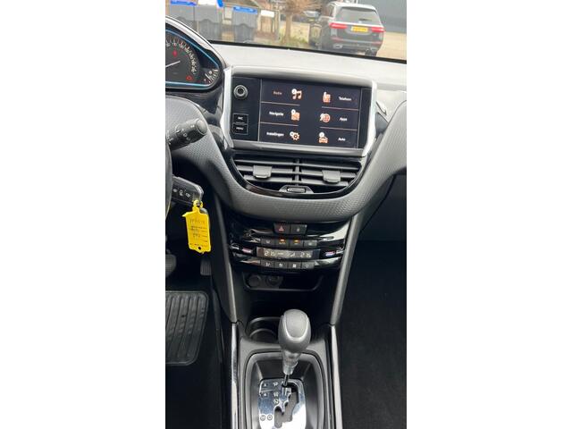 Peugeot 2008 1.2 Pure Tech GT line automaat