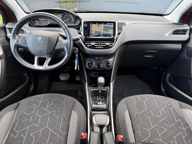 Peugeot 2008 1.2 PureTech Blue Lion Automaat,110pk,Trekhaak,Dealer Onderhouden,Navi,Airco,Cruise,Pdc,N.A.P,Bj 12-2017,Distributie vv 2023,Apk tot 06-2026