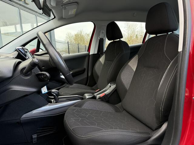 Peugeot 2008 1.2 PureTech Blue Lion Automaat,110pk,Trekhaak,Dealer Onderhouden,Navi,Airco,Cruise,Pdc,N.A.P,Bj 12-2017,Distributie vv 2023,Apk tot 06-2026