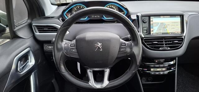 Peugeot 2008 1.2 PT Allure NAP NAVI PDC CarPlay Panorama