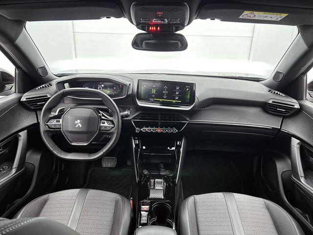Peugeot 2008 1.2 PureTech Allure Pack Navigatie | PDC | Achteruitrijcamera | Climate control