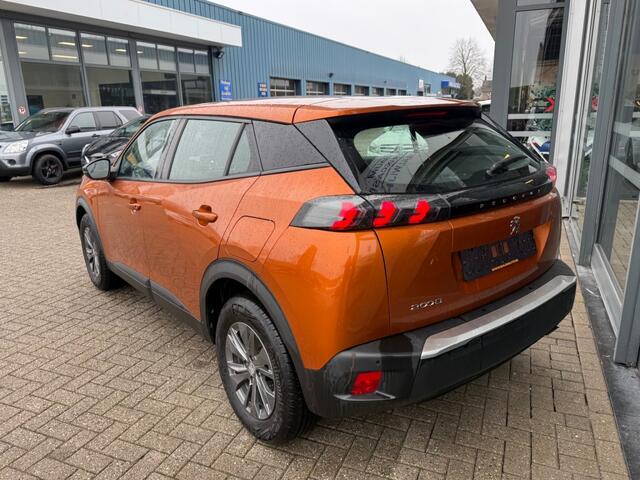 Peugeot 2008 1.2 PT ACTIVE PACK AIRCO CRUISE NAVI PDC