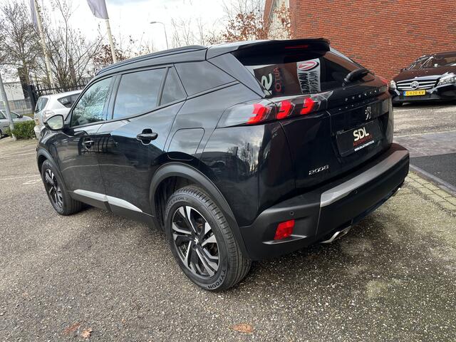 Peugeot 2008 1.2 PureTech Allure // LED // CRUISE // HALF LEDER // CAMERA+SENSOREN // NAVI+CARPLAY// STOELVERWARMING //