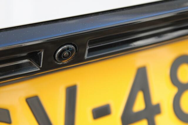 Peugeot 2008 1.2 Hyb 136 Allure