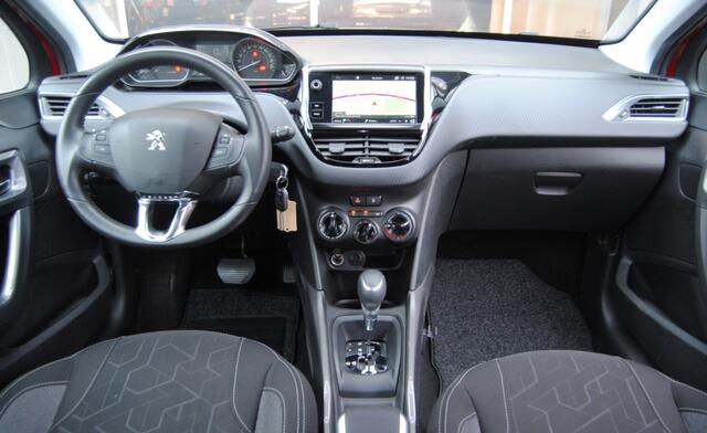 Peugeot 2008 1.2 PureT. Blue Lion | NAV | Apple Carplay | Cruise | Automaat