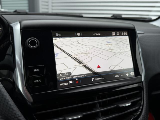 Peugeot 2008 1.2 PureTech Style Clima Navi CarPlay