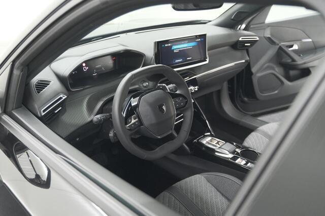 Peugeot 2008 1.2 Hybrid 145 Allure | 360 Camera | Adaptieve Cruise Control | Dodehoekdetectie | Apple Carplay