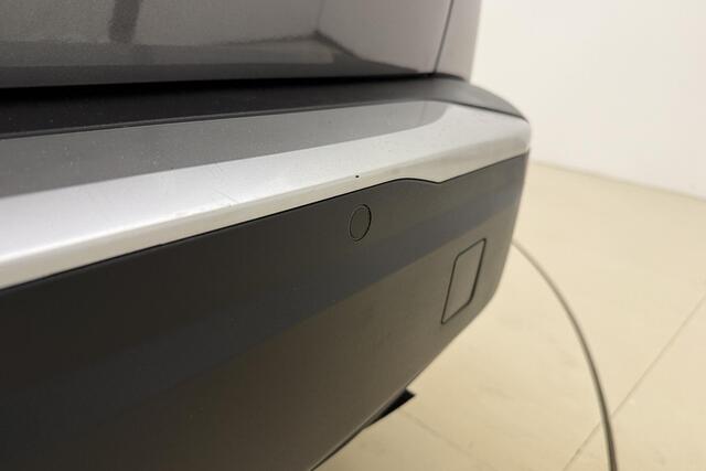 Peugeot 2008 1.2 PureTech Allure Pack 100 PK | Handgeschakeld | Keyless entry | Pack Connect 3D navigatie | Climate Control | Cruise Control | BTW Auto | 1e eigenaar