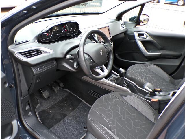 Peugeot 2008 1.2 PureTech Allure CAMERA PANORAMDAK NAVI CRUISECONT ETC....