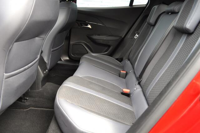 Peugeot 2008 1.2 Allure LED navi pdc key-less