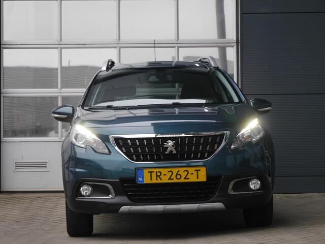Peugeot 2008 1.2 PureTech Allure | Trekhaak | Lichtmetalen velgen | Apple carplay/Android auto | Regensensor | Achteruitrijcamera | DAB | Extra getint glas | Cruise control | Climate control